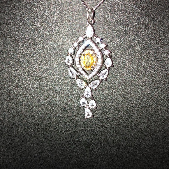 2ct Canary Pendant - Picture 11 of 11